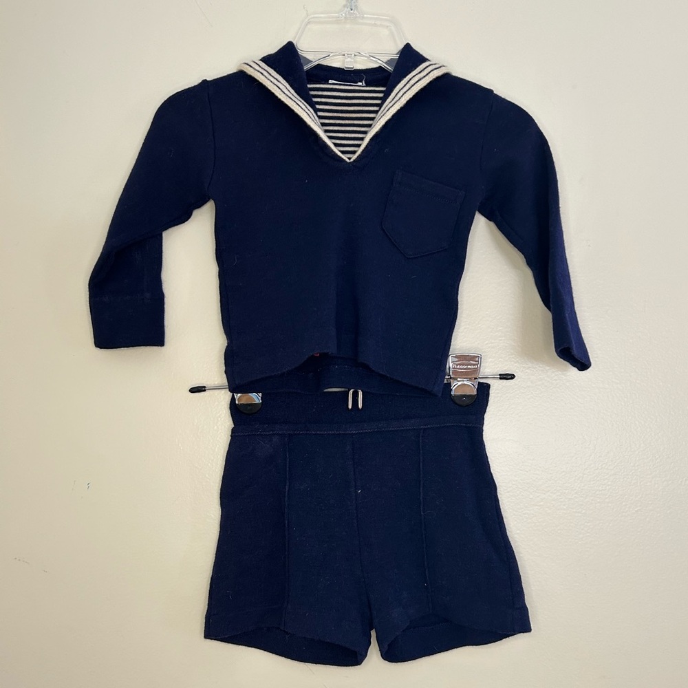 Windsor Navy Blue Garment